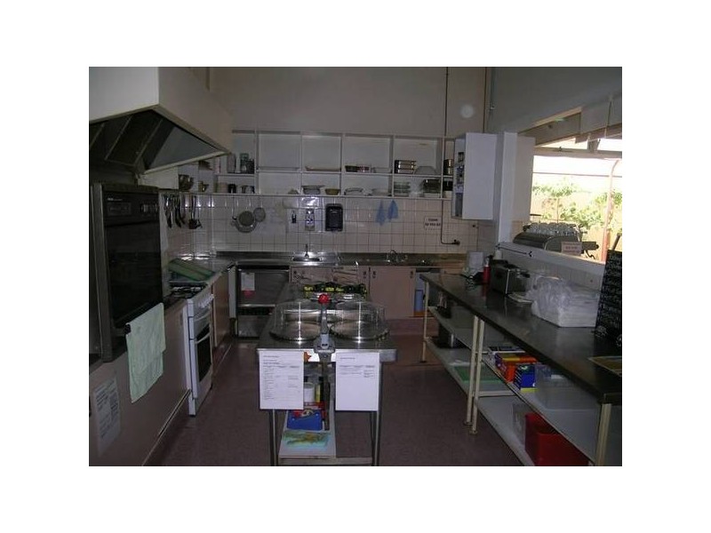 33 Deakin Avenue, Mildura VIC 3500