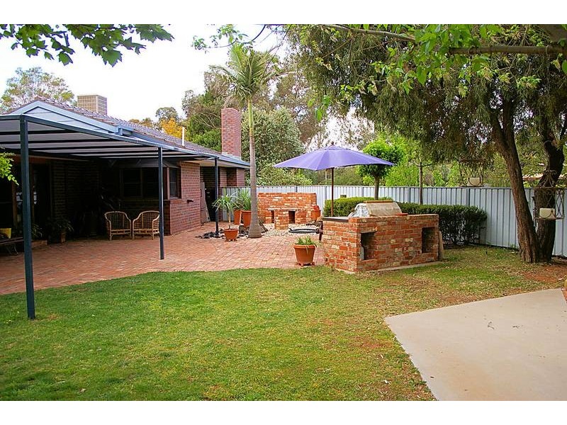 10 Tireel Drive, Nichols Point VIC 3501