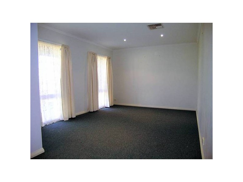 4 Thames Place, Mildura VIC 3500
