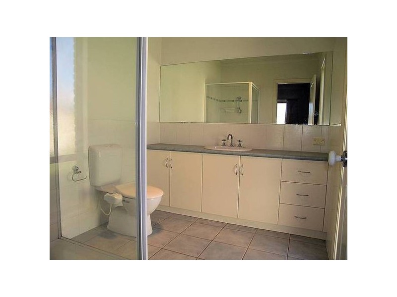 4 Thames Place, Mildura VIC 3500