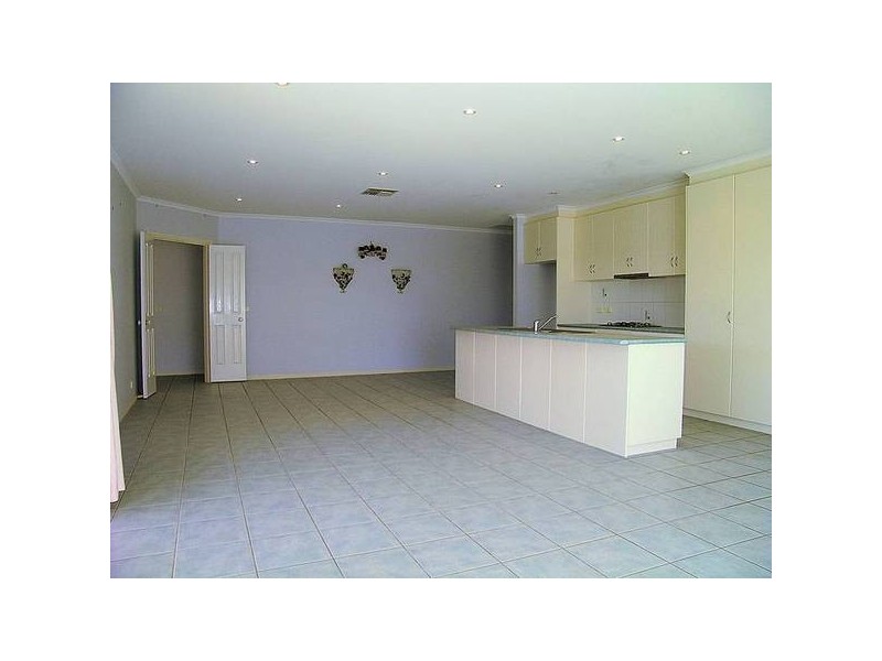 4 Thames Place, Mildura VIC 3500