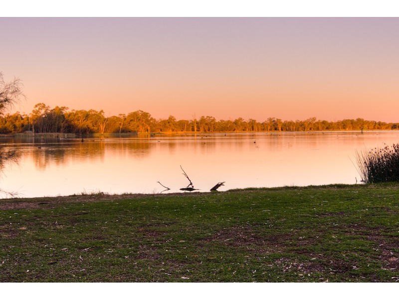 43 Cooke Street, Nichols Point VIC 3501