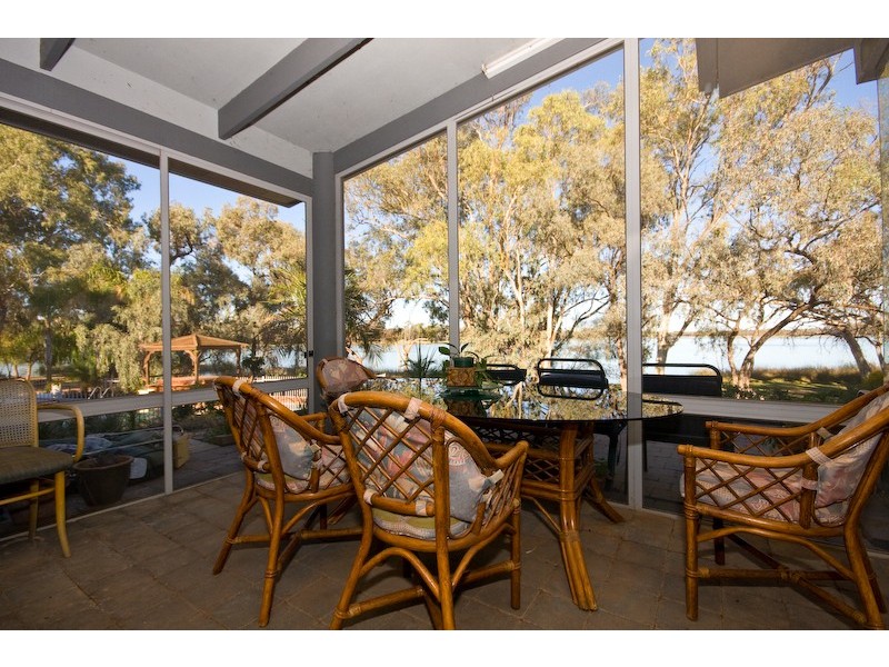 43 Cooke Street, Nichols Point VIC 3501