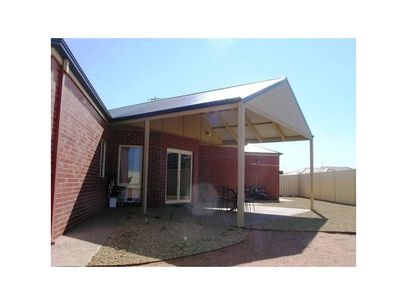 5 Barraclough Way, Mildura VIC 3500
