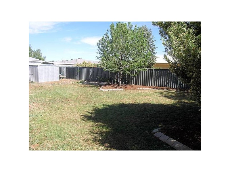 37 Riverside Avenue, Mildura VIC 3500