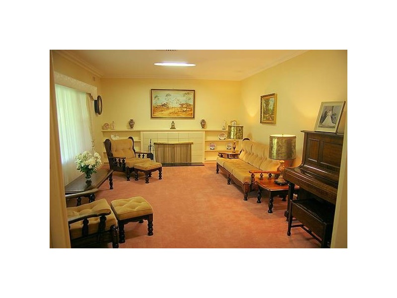 2 Hoyles Road, Yelta VIC 3505