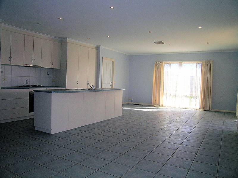 4 Thames Place, Mildura VIC 3500