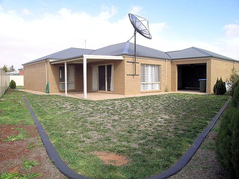 4 Thames Place, Mildura VIC 3500
