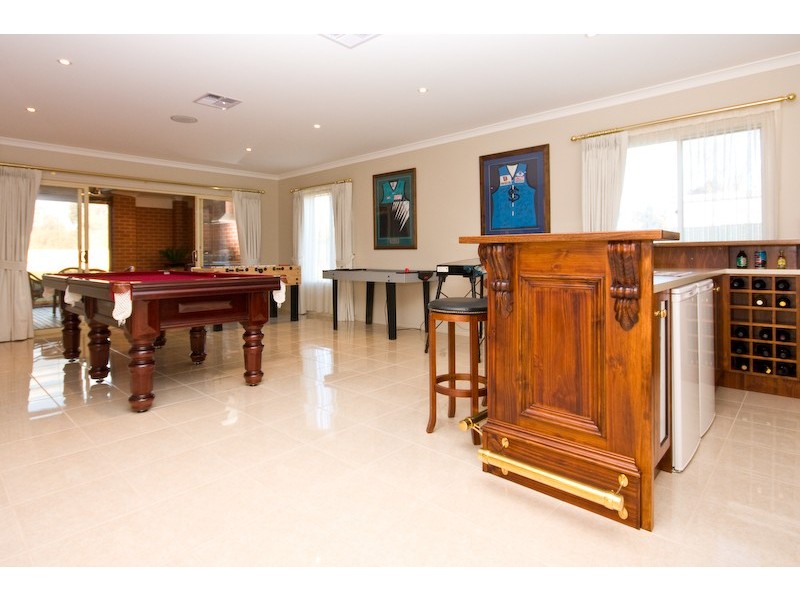 710 Cureton Avenue, Nichols Point VIC 3501