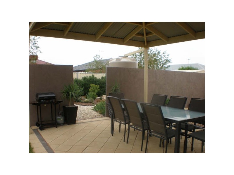 2 Essex Court, Mildura VIC 3500