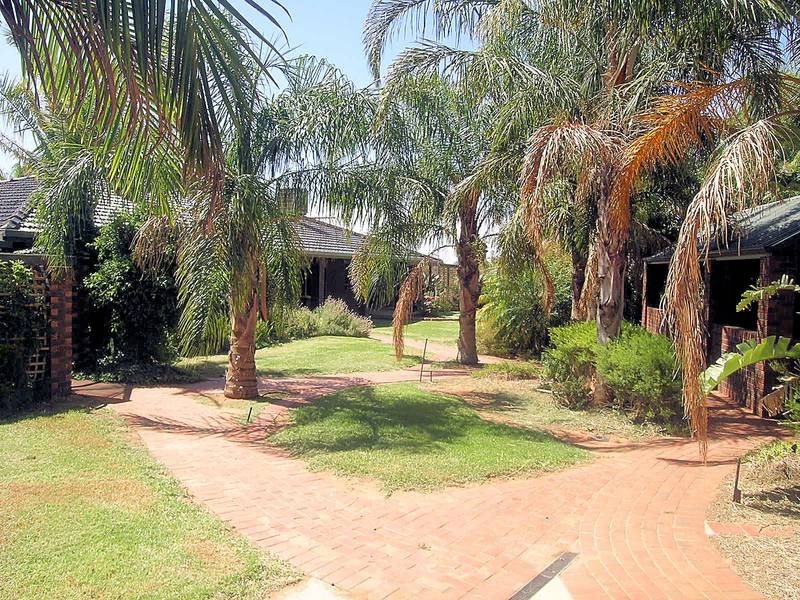 2 Coorong Avenue, Red Cliffs VIC 3496