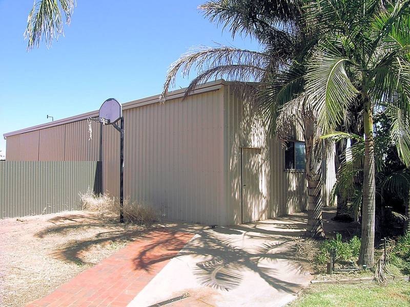 2 Coorong Avenue, Red Cliffs VIC 3496