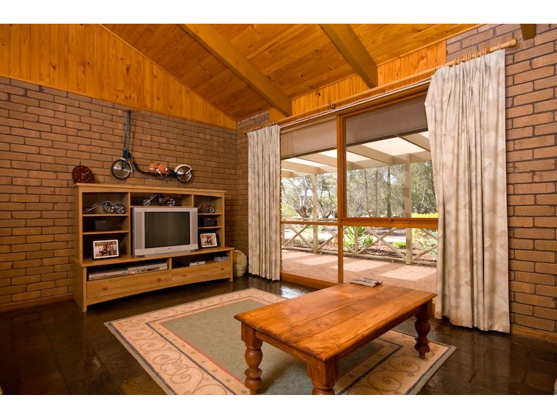 66 Regina Avenue, Cabarita VIC 3505