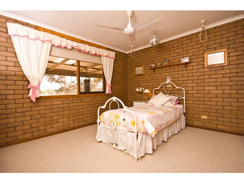 66 Regina Avenue, Cabarita VIC 3505