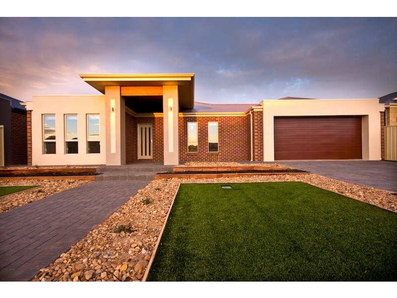 16 Heidi Court, Mildura VIC 3500