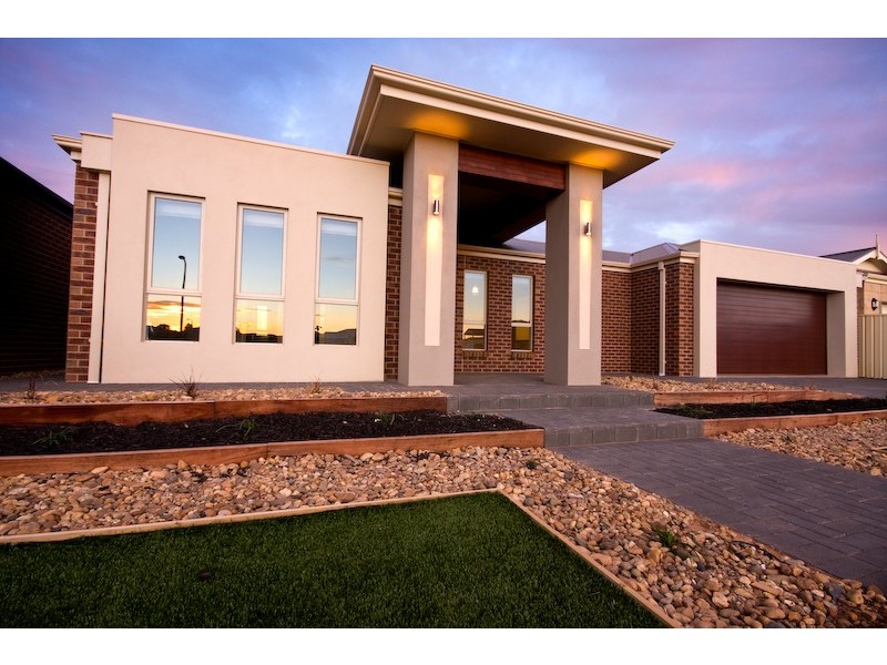 16 Heidi Court, Mildura VIC 3500