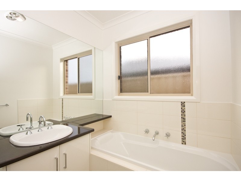 16 Heidi Court, Mildura VIC 3500