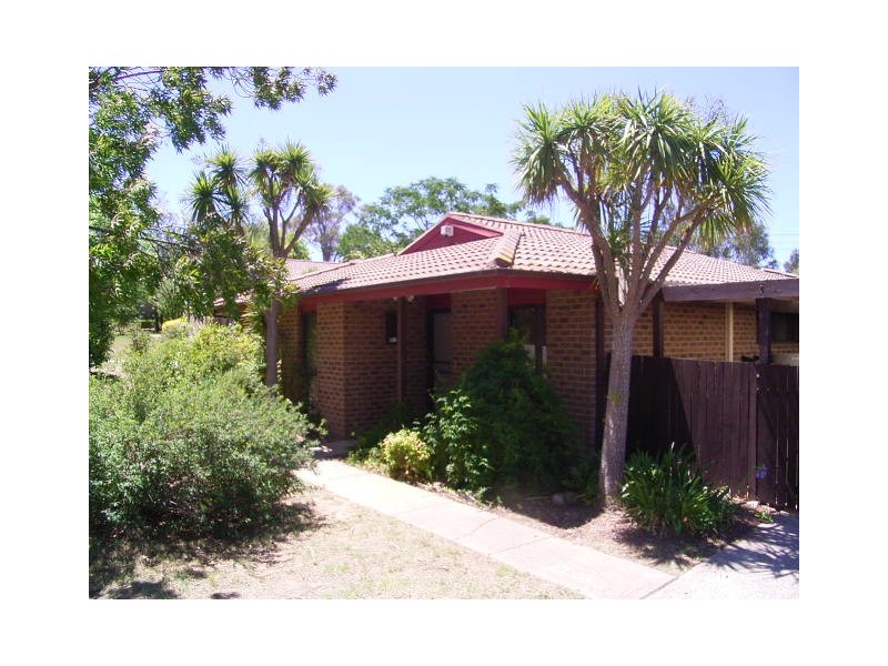 13 Neville Street, Latham ACT 2615