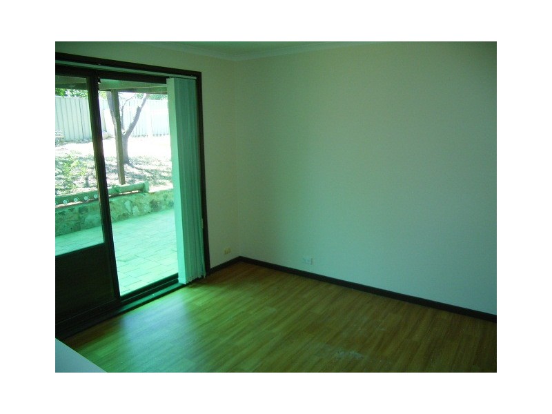 13 Neville Street, Latham ACT 2615