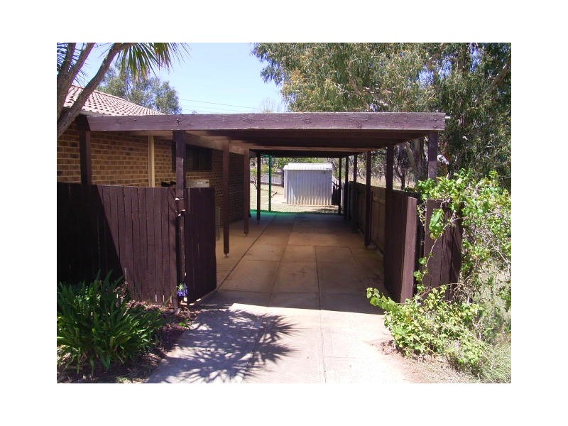 13 Neville Street, Latham ACT 2615