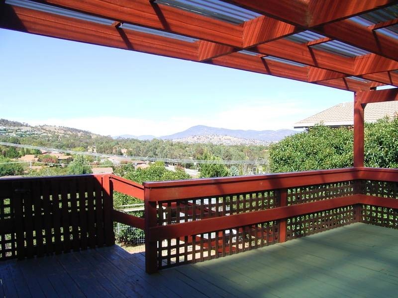 11 Johnstone Circuit, Calwell ACT 2905