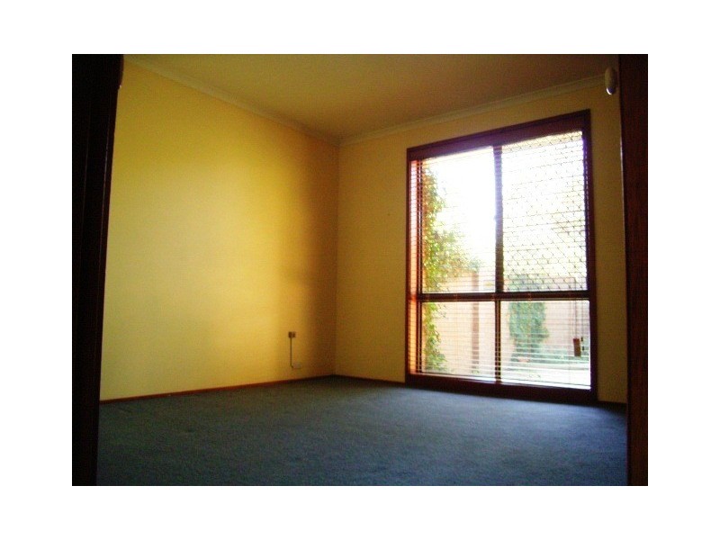 27 Hallan Close, Swinger Hill ACT 2606