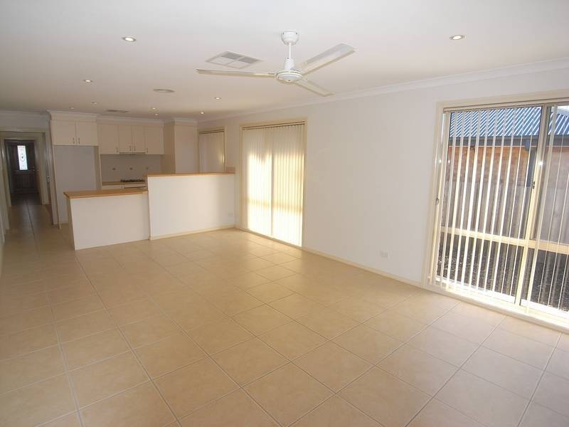 6 Wallaman Street, Harrison ACT 2914