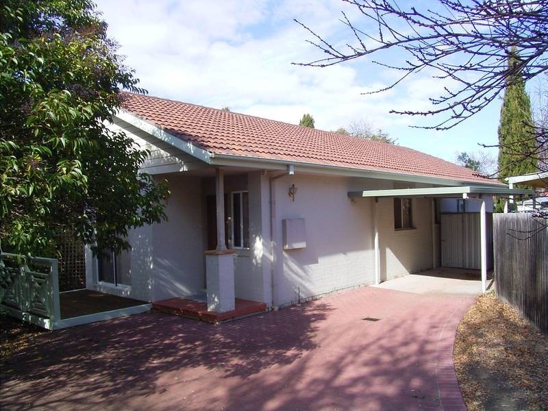 2 Moorhouse Street, O’connor ACT 2602