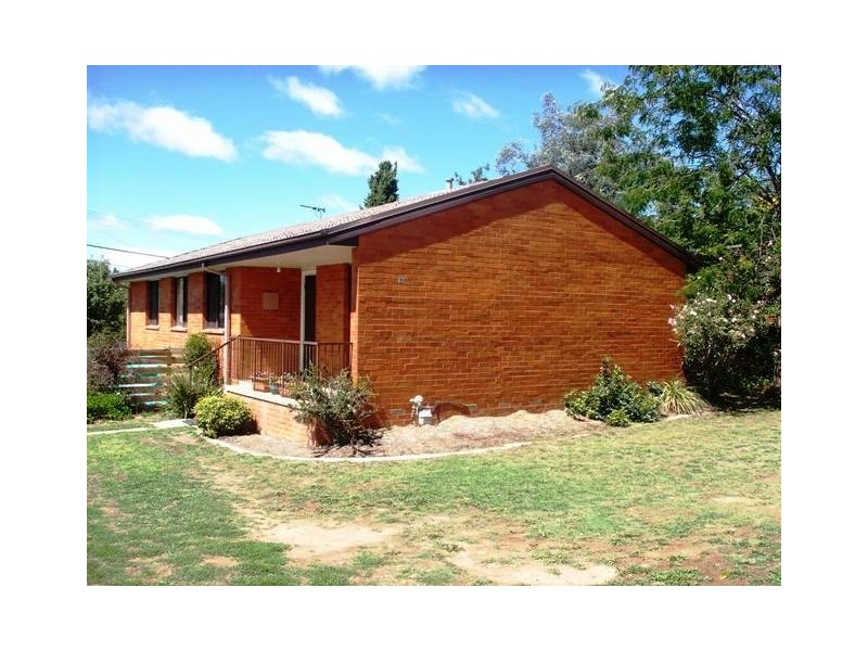 6 Yaldwyn Place, Kambah ACT 2902