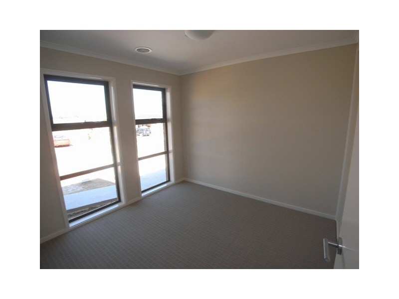 4 Keaney Street, Macgregor ACT 2615