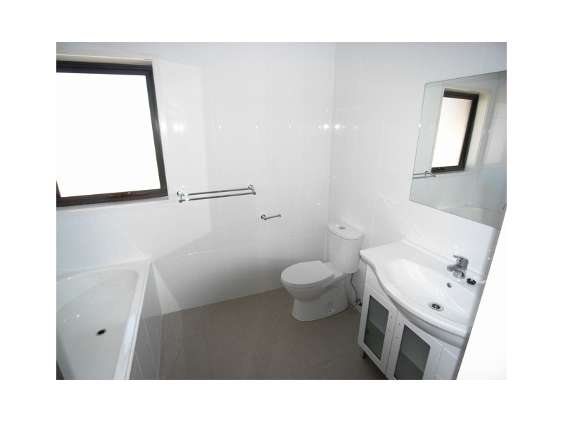 4 Keaney Street, Macgregor ACT 2615