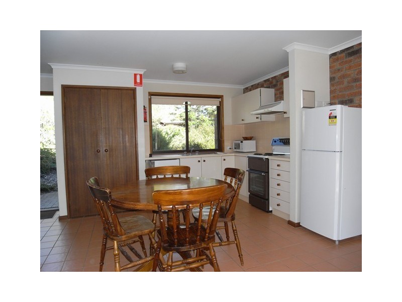 Via Federal Highway, Sutton NSW 2620