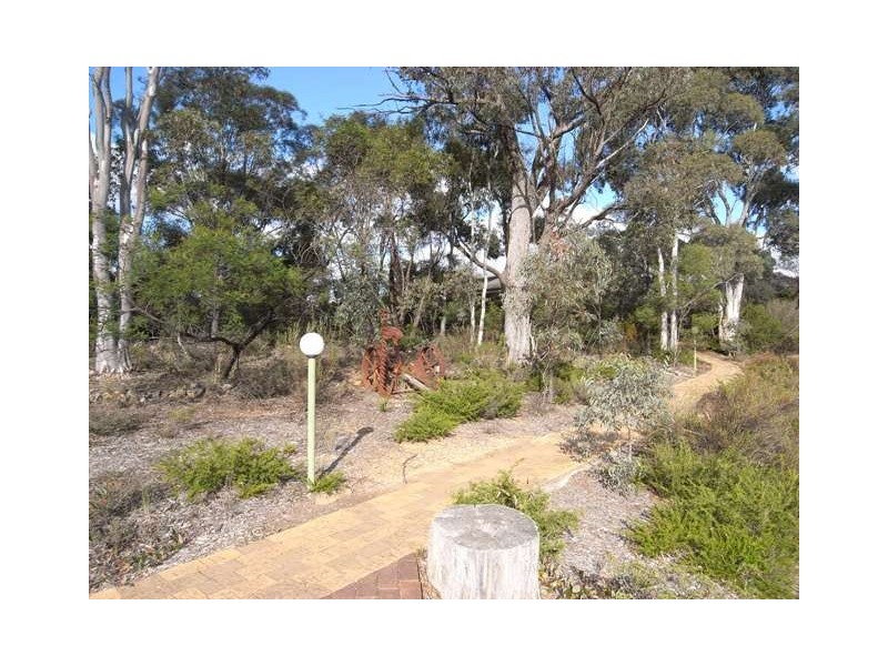 Via Federal Highway, Sutton NSW 2620