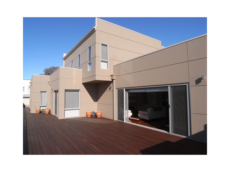 15 Linke Crescent, Bruce ACT 2617