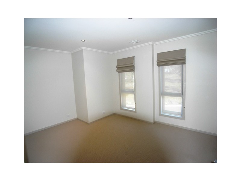 15 Linke Crescent, Bruce ACT 2617