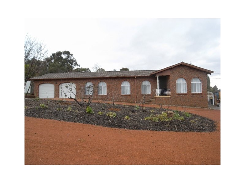 12 Adamson Crescent, Wanniassa ACT 2903