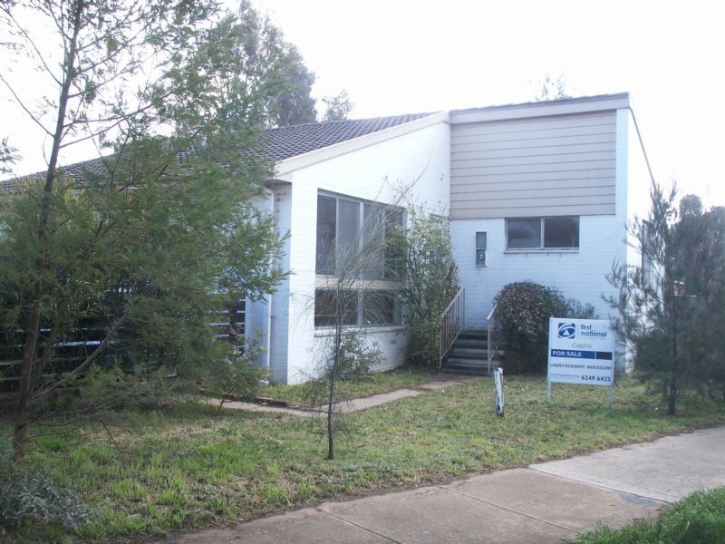 6 Bennie Street, Macgregor ACT 2615