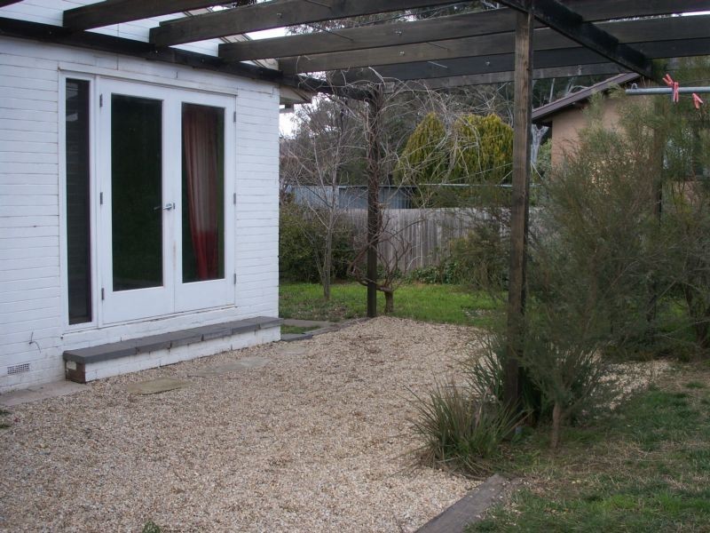 6 Bennie Street, Macgregor ACT 2615