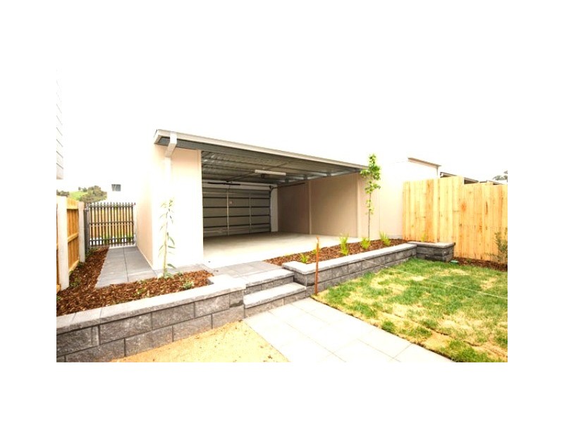 7 Chance Street, Crace ACT 2911