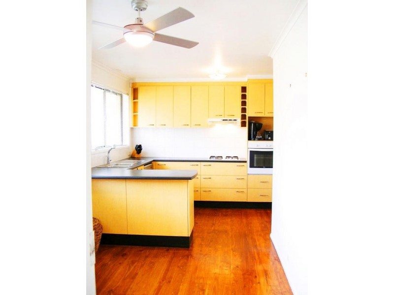 15 Laman Place, Charnwood ACT 2615