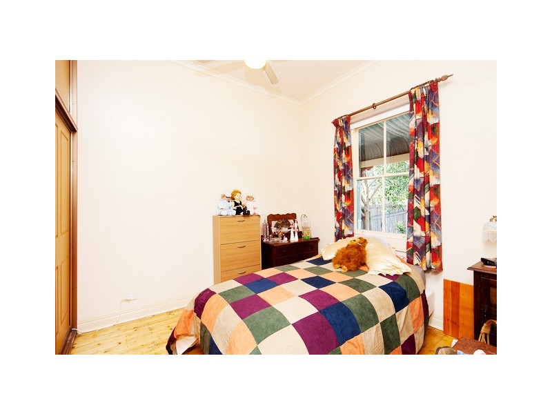 24 Isabella Street, Queanbeyan NSW 2620