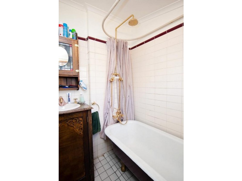 24 Isabella Street, Queanbeyan NSW 2620