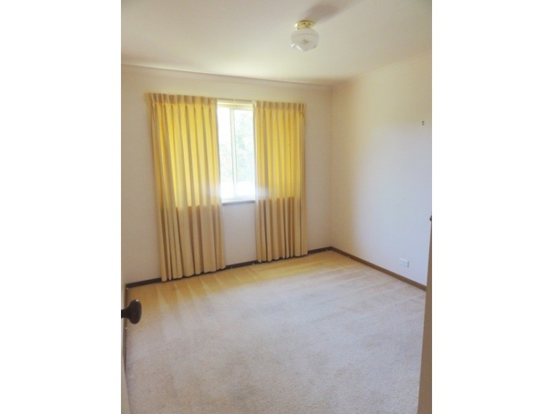 2/28 Ringrose Crescent, Isaacs ACT 2607