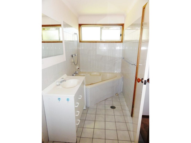 2/28 Ringrose Crescent, Isaacs ACT 2607