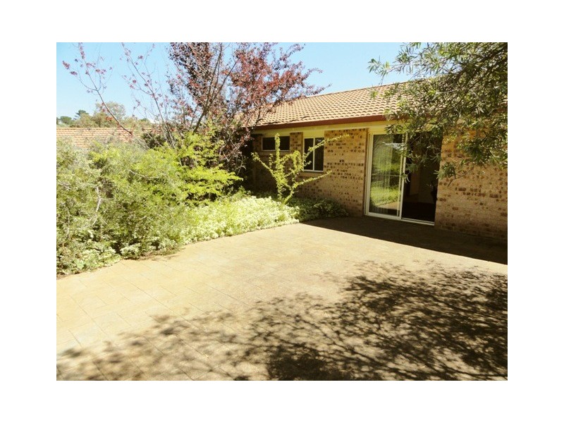 2/28 Ringrose Crescent, Isaacs ACT 2607