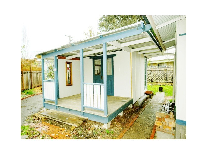 18 Marlee Place, Narrabundah ACT 2604