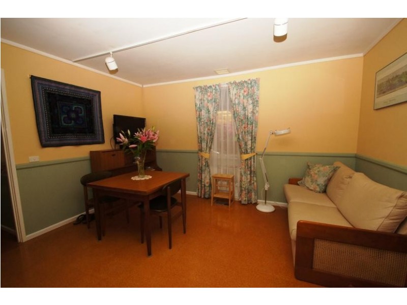 1 Phillips Place, Latham ACT 2615
