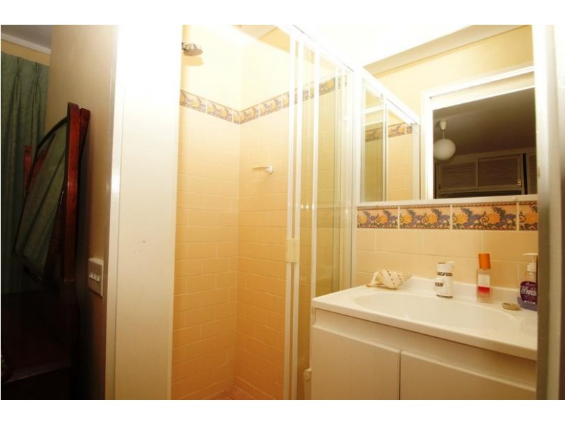 1 Phillips Place, Latham ACT 2615