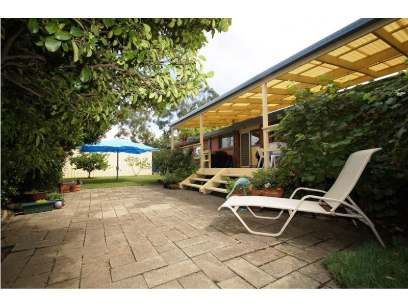 1 Phillips Place, Latham ACT 2615