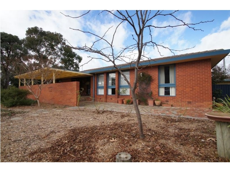 1 Phillips Place, Latham ACT 2615